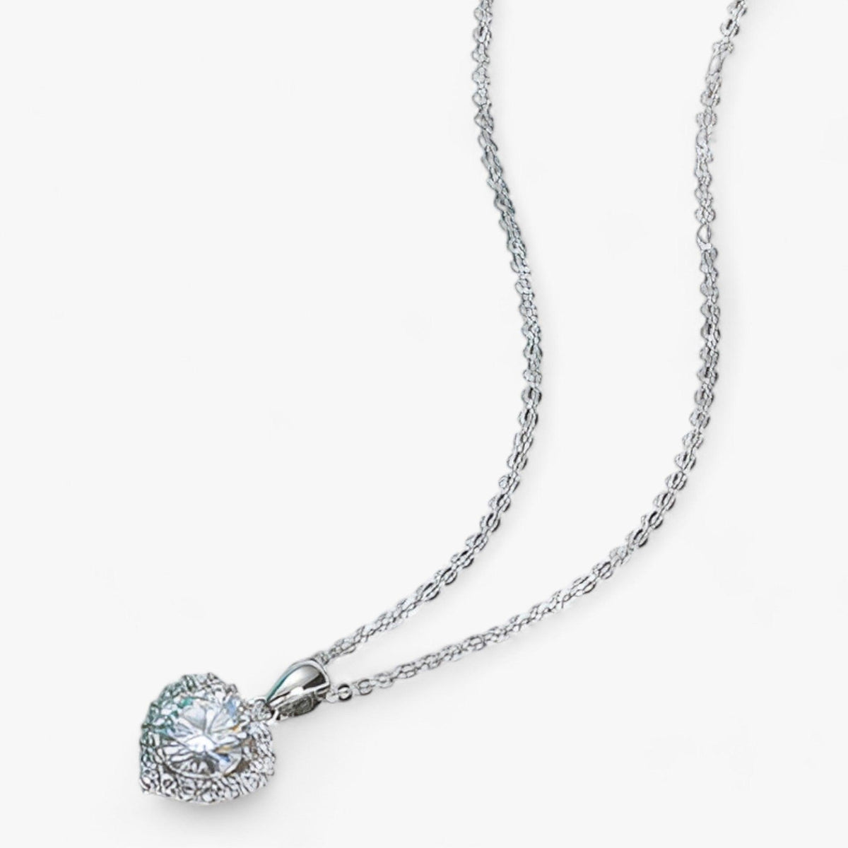 Amouria - Moissanite Heart Necklace