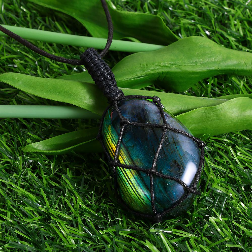 Aris - Labradorite Pendant Necklace