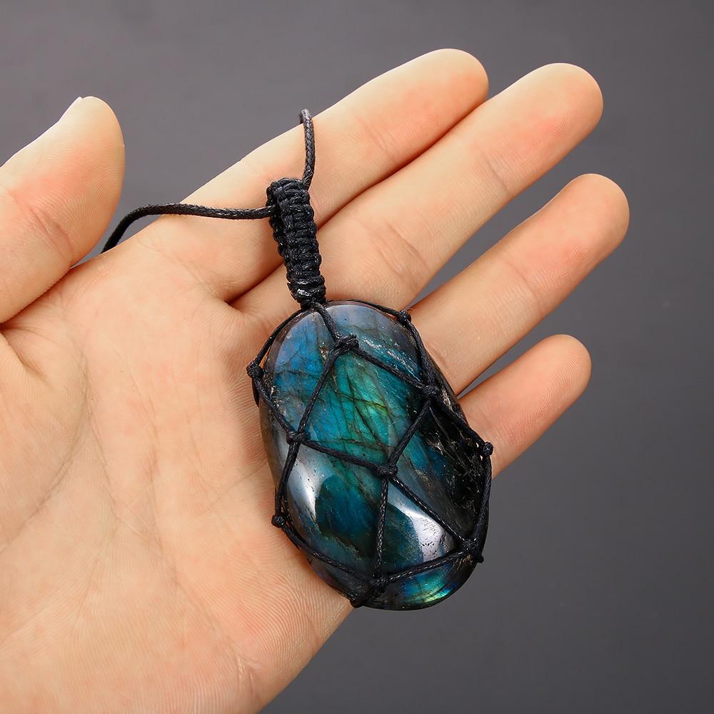 Aris - Labradorite Pendant Necklace