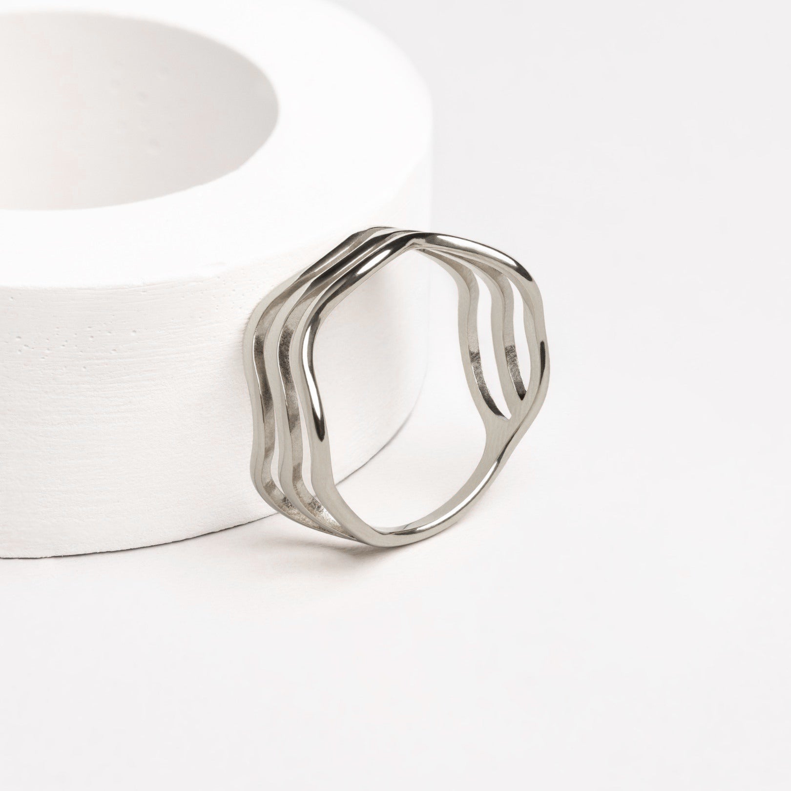 Nerida - Wave-Inspired Ring for Women