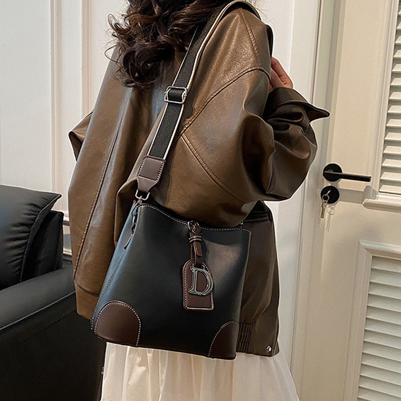 EleganceCross - Elegant Everyday Crossbody Shoulder Bag