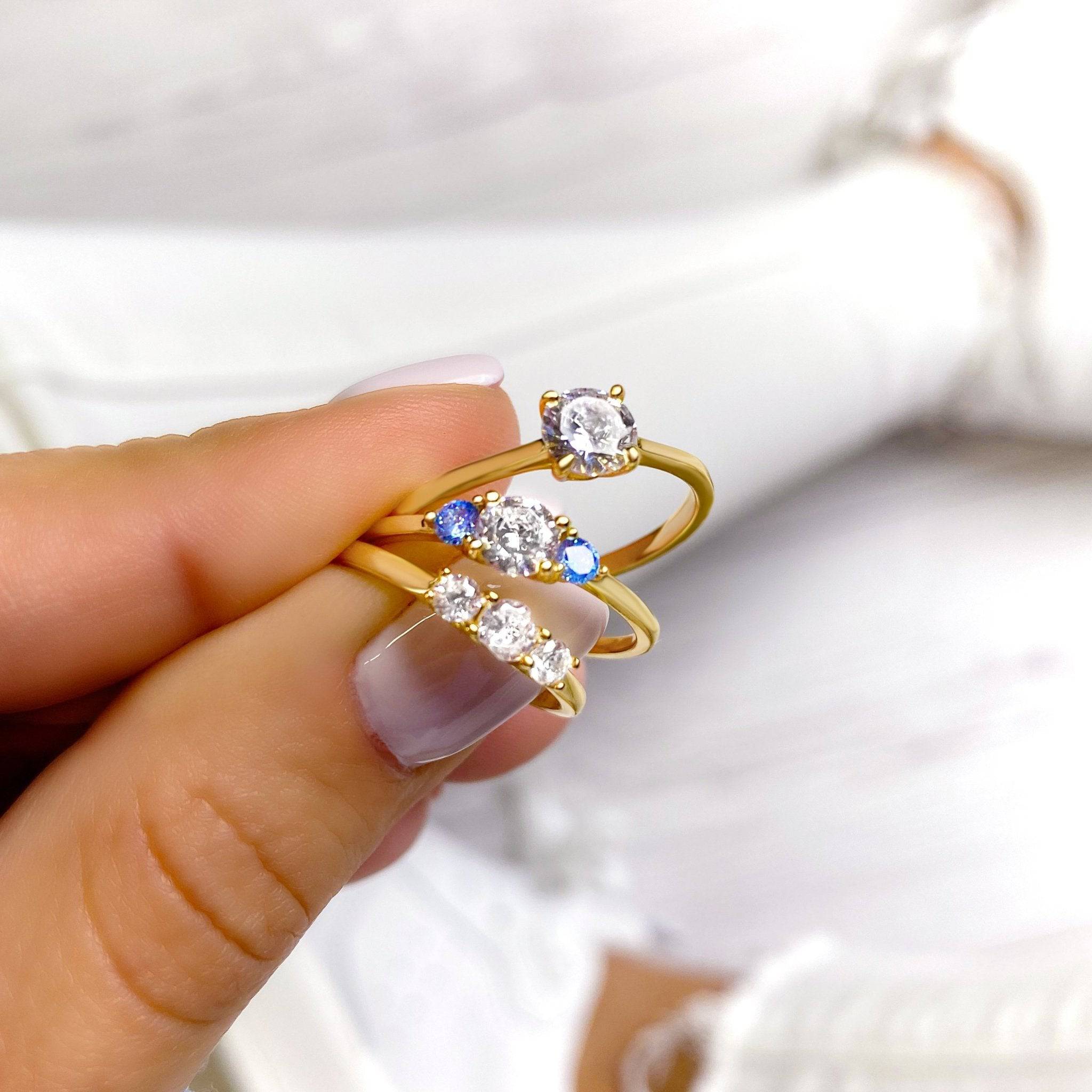Elena - Solitaire Zirconia Ring for Women
