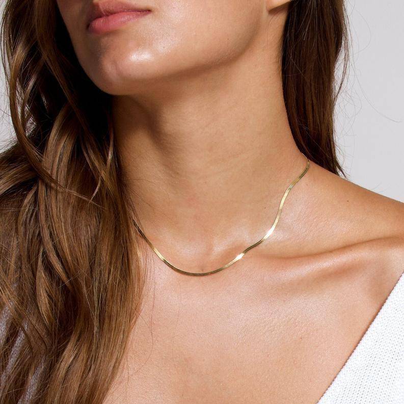Elvira - Sleek Flat Chain Necklace for Women