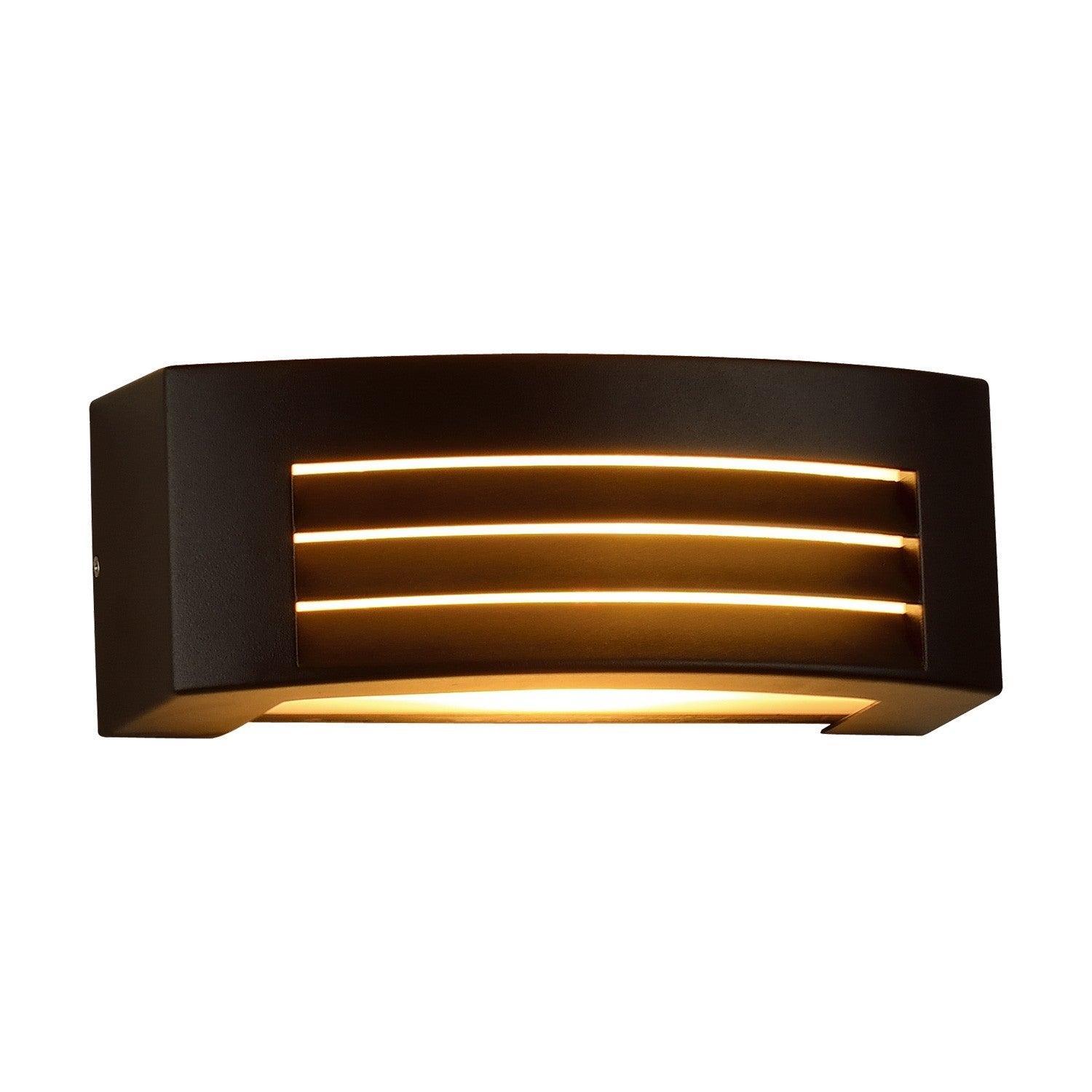 GardaOutdoor Light - Rugged Black IP54 Outdoor Wall Lamp