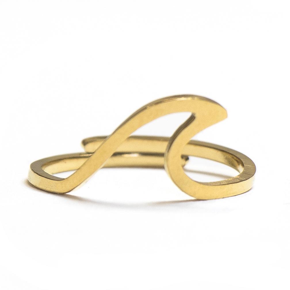 Mila - Elegant Wavy Ring for Women