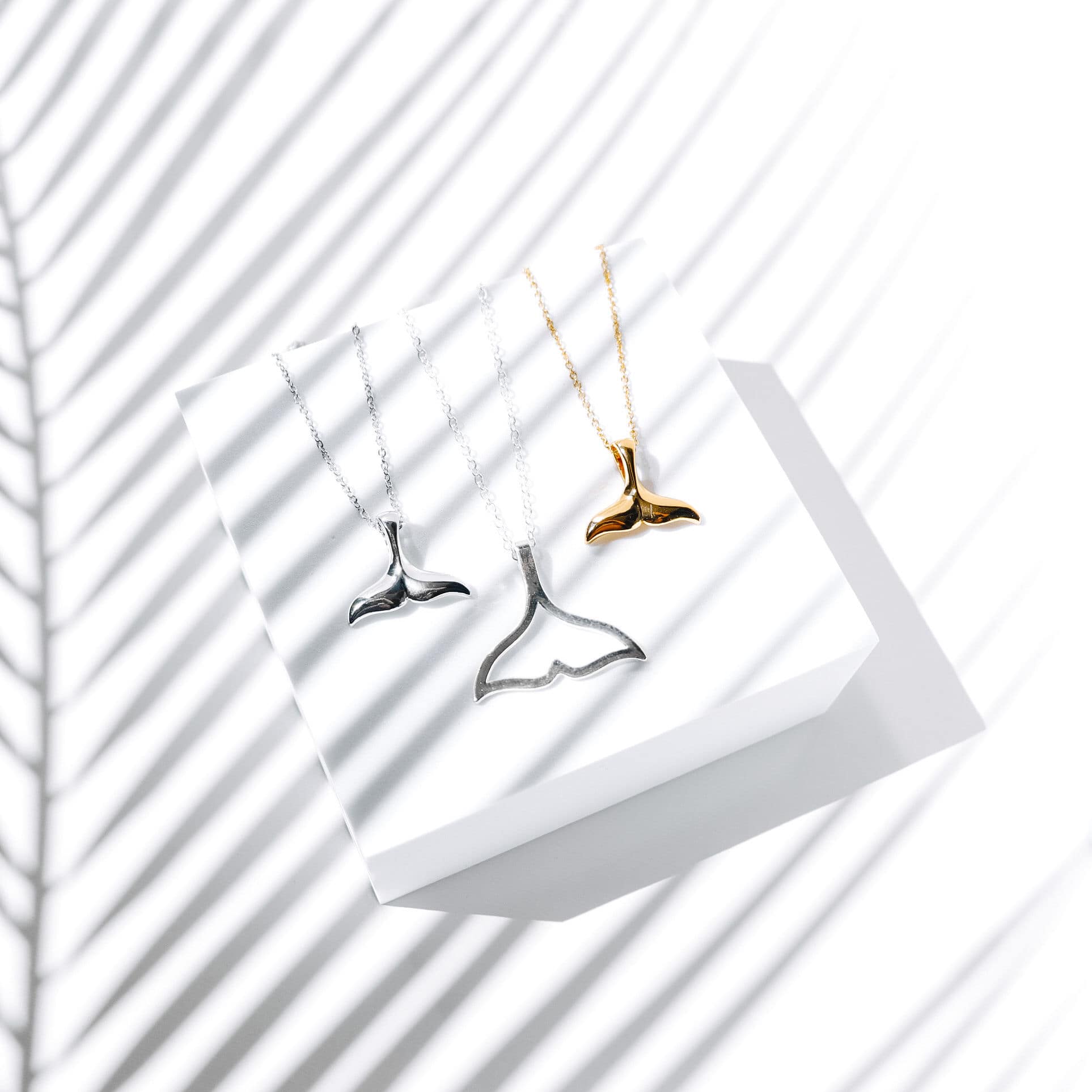 Elara Whale Tail Necklace - Elegant Ocean Pendant
