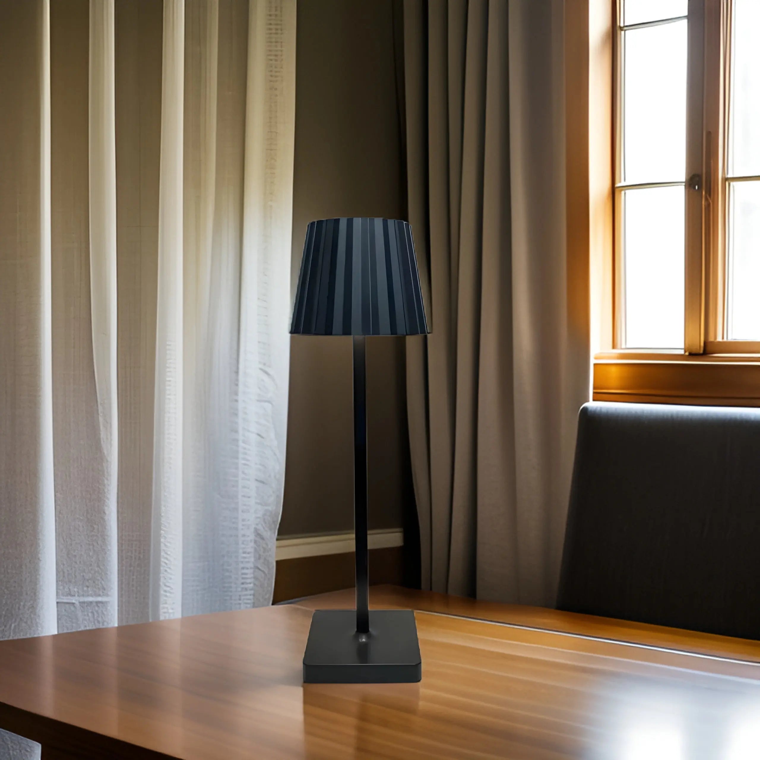 Arlo Cordless Scandinavian Table Lamp - Waterproof Touch