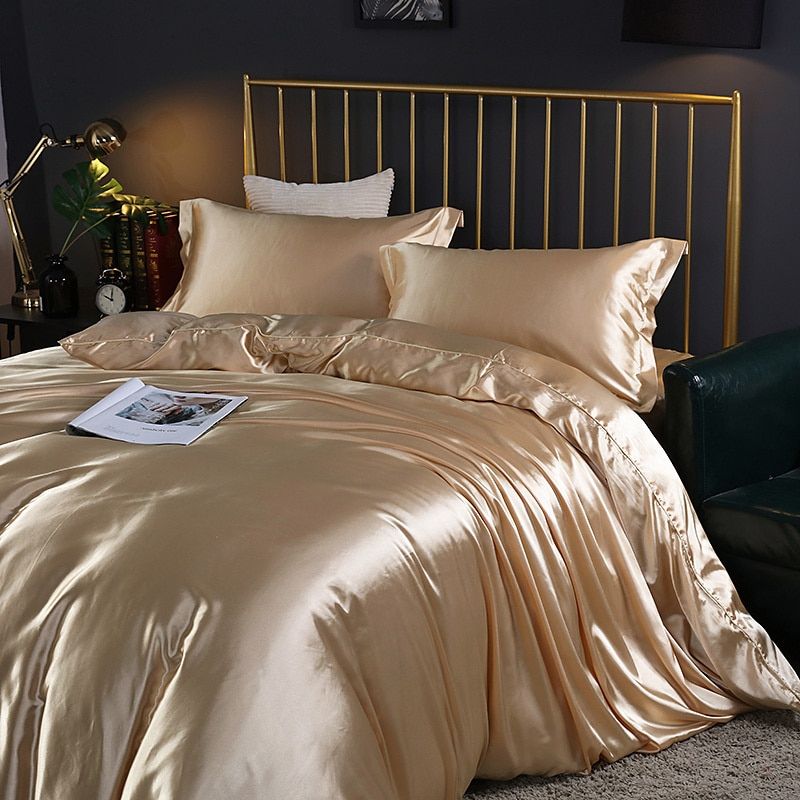 SilkEssence Luxury Bedding Set