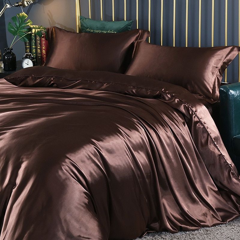 SilkEssence Luxury Bedding Set